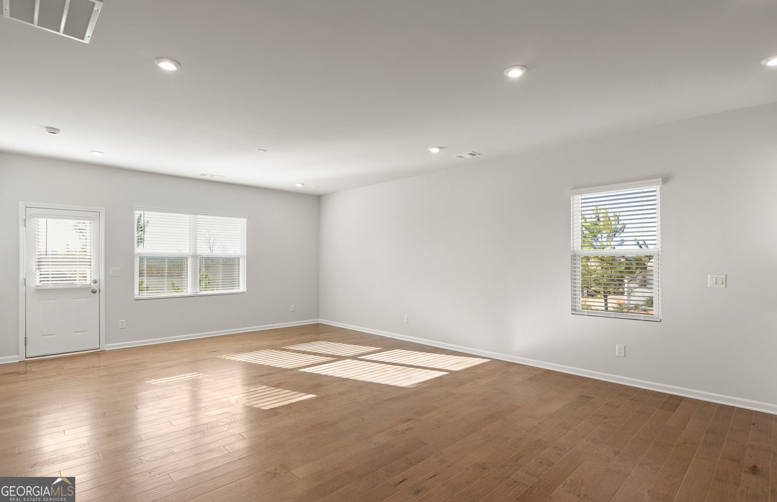 488 Village Lane Fairburn - 4