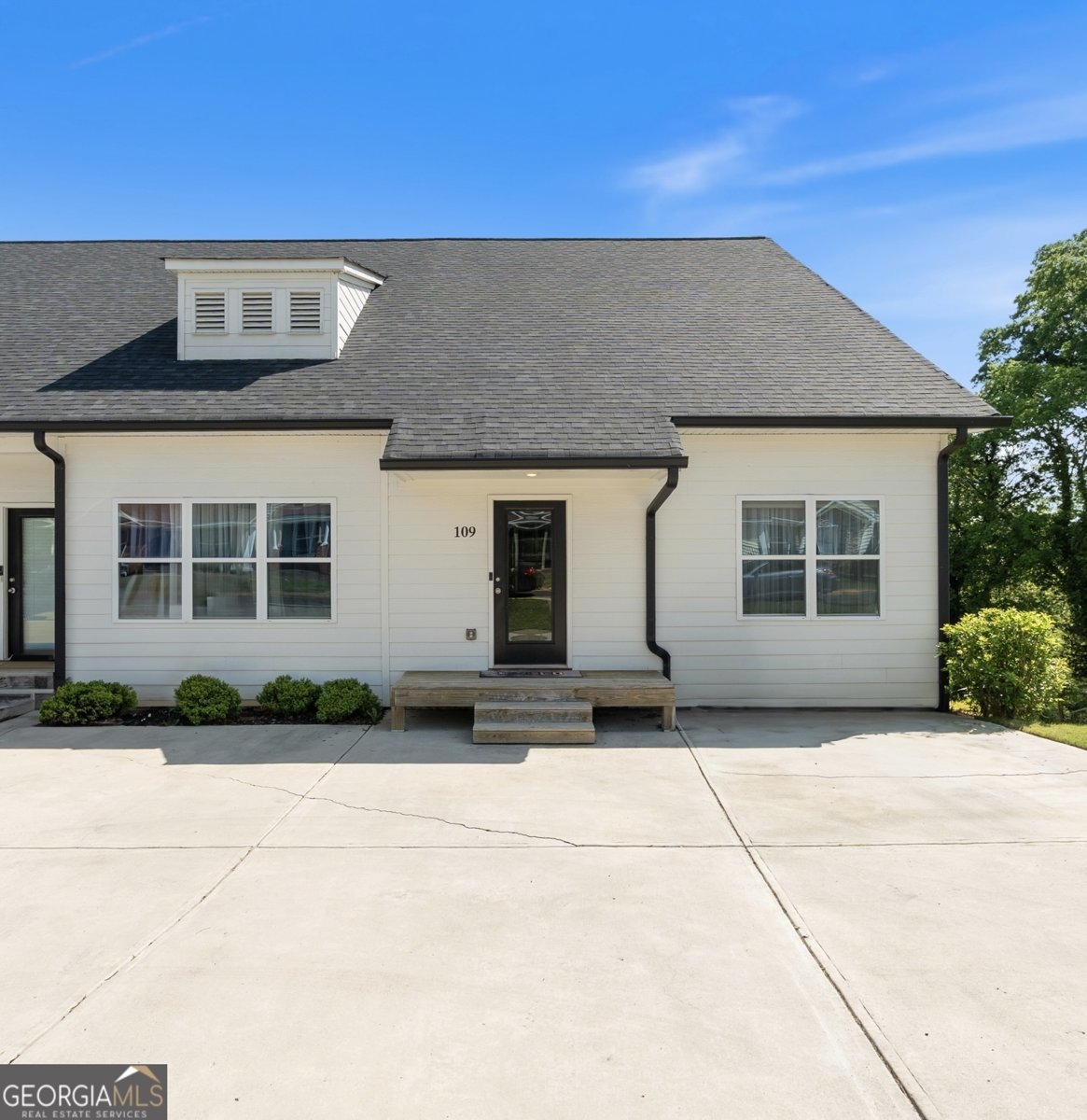 109 Jones Street Cartersville - 1