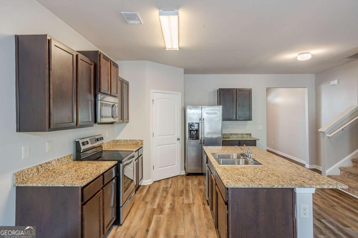1003 Eldon Lane Fairburn - 8