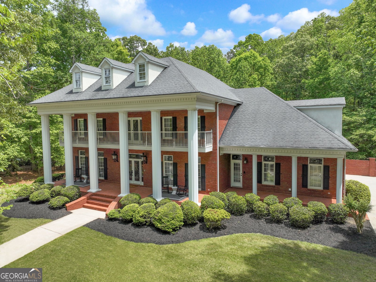 602 Embassy Court Peachtree City - 1