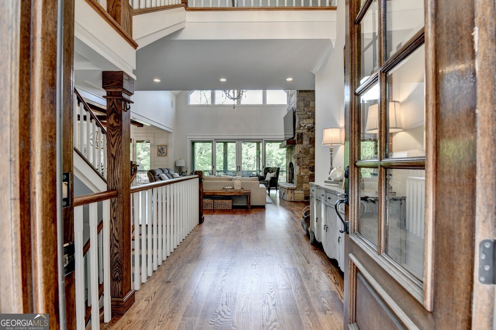 676 North Shore Drive Cleveland - 11