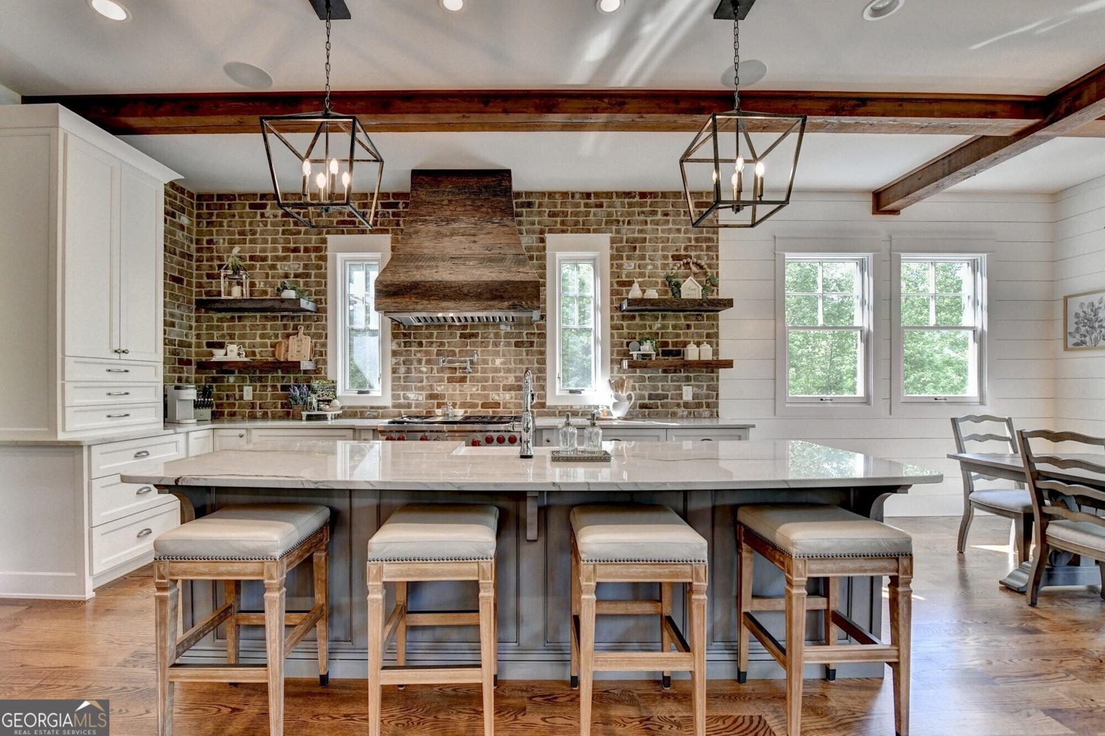 676 North Shore Drive Cleveland - 20