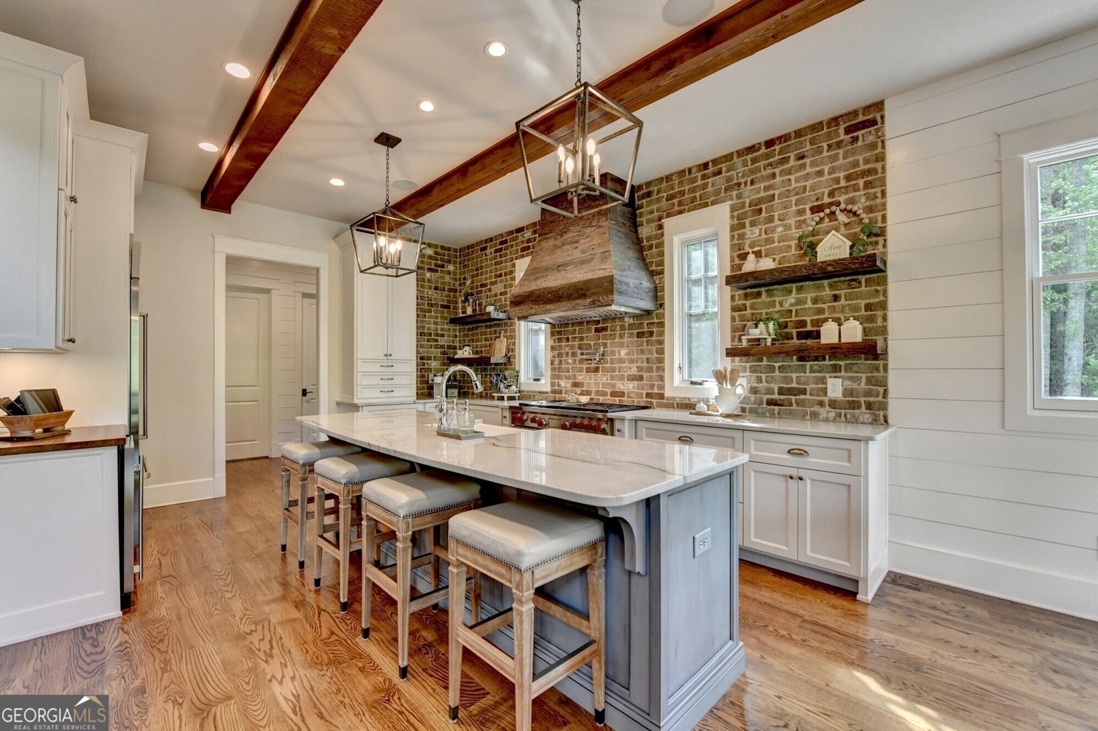 676 North Shore Drive Cleveland - 21