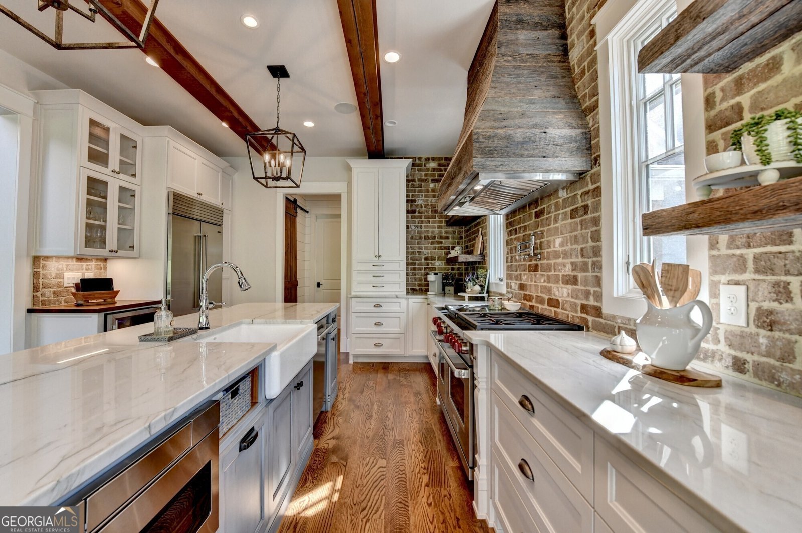 676 North Shore Drive Cleveland - 23