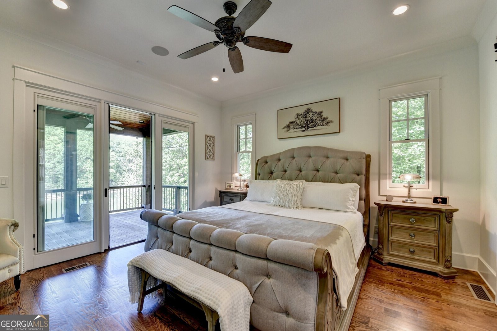 676 North Shore Drive Cleveland - 43