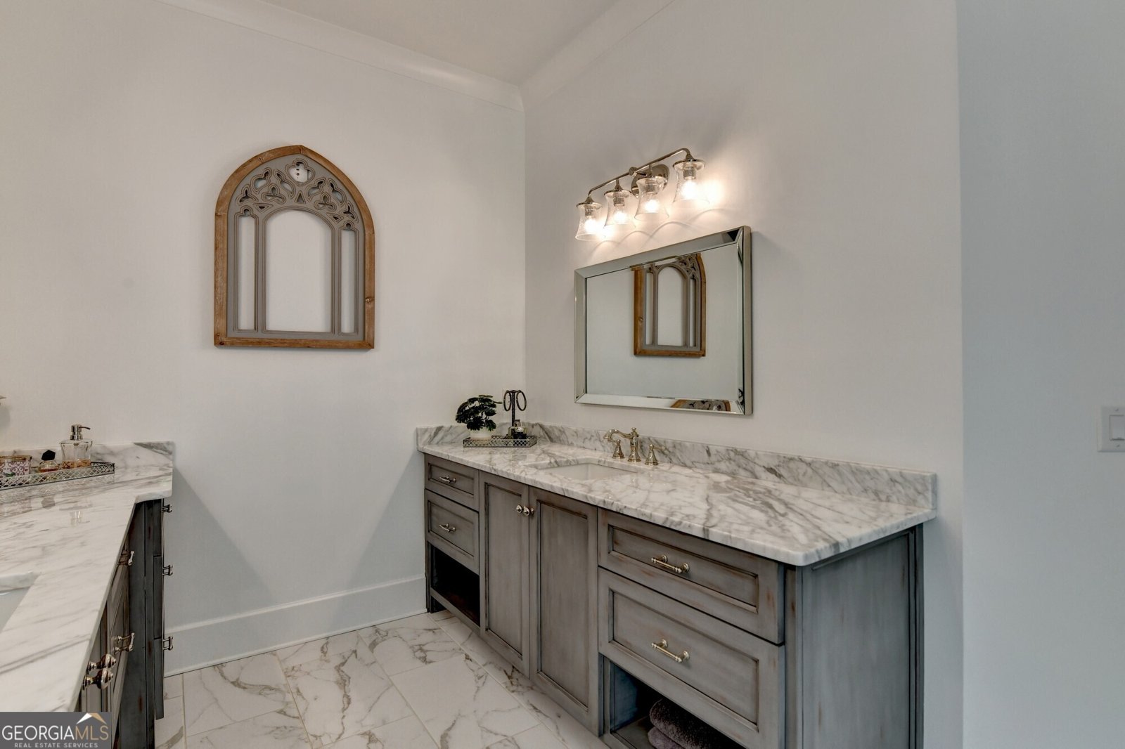 676 North Shore Drive Cleveland - 53