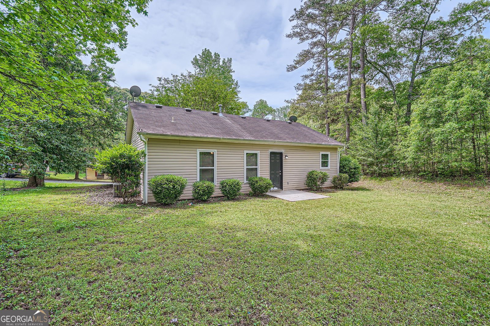 7112 Greenway Cove Covington - 27