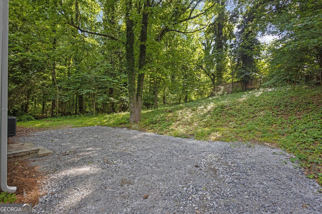 1080 Westmont Road Atlanta - 7
