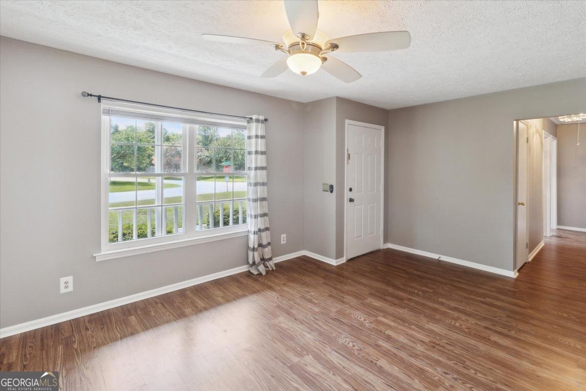 11 Whippoorwill Lane Richmond Hill - 13