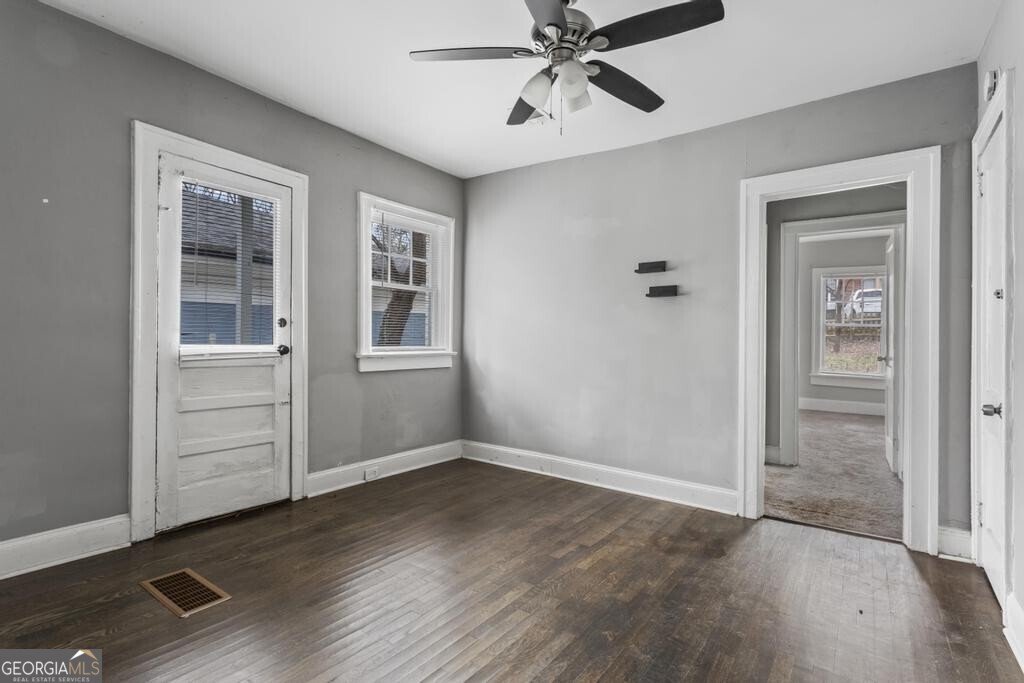 960 Byron Drive Atlanta - 18