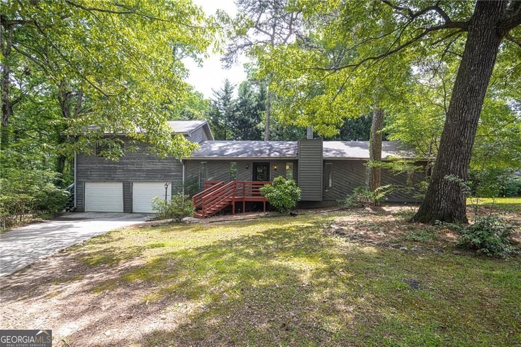633 Iris Road Pine Lake - 1