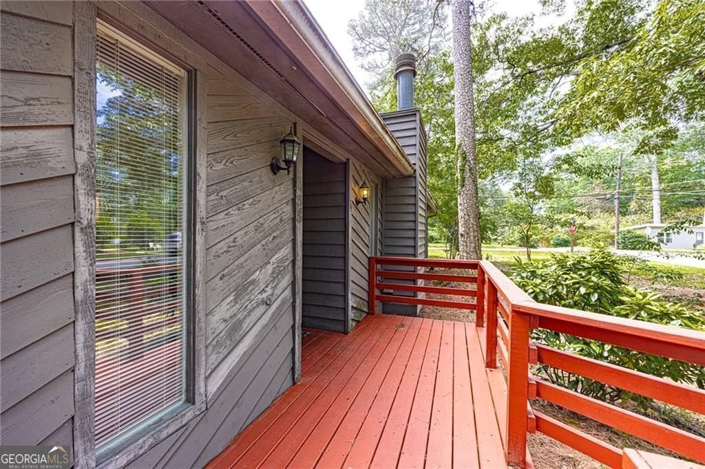 633 Iris Road Pine Lake - 11