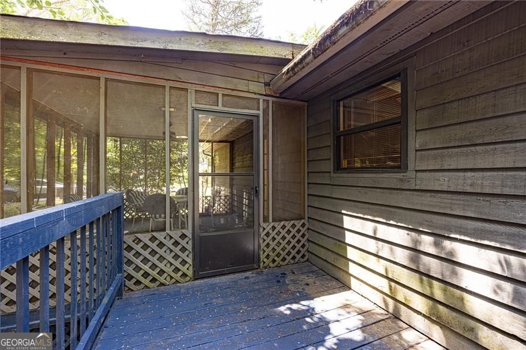 633 Iris Road Pine Lake - 20