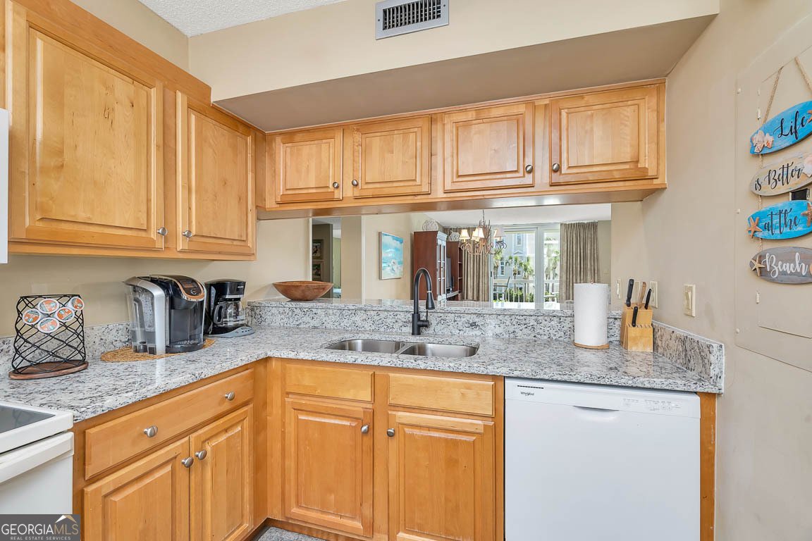 201 Neptune Road St. Simons - 5