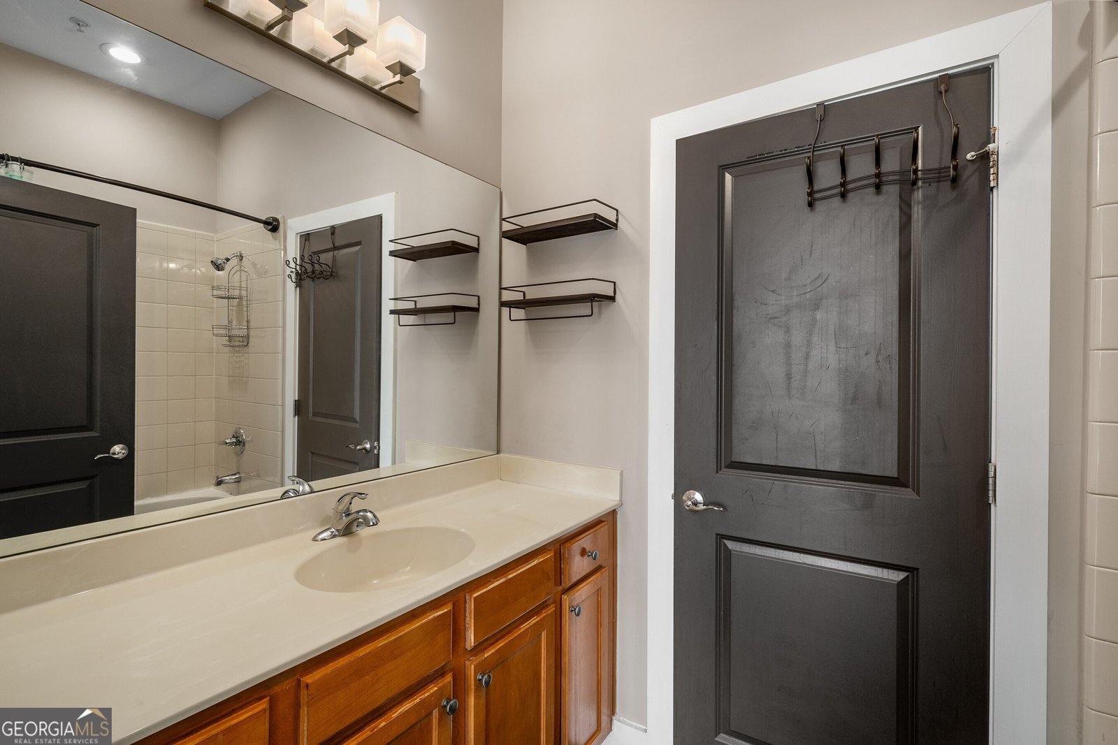 1195 Milton Terrace Atlanta - 27
