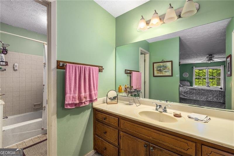 1519 Brookcliff Circle Marietta - 28