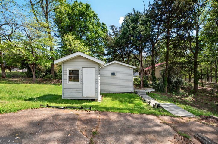 1105 Prater Lane Townville - 32