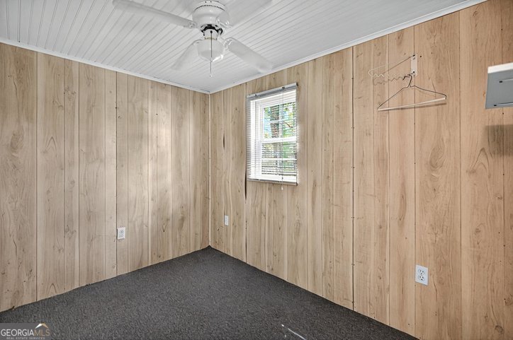 1105 Prater Lane Townville - 36