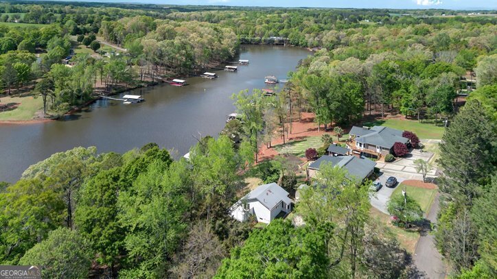 1105 Prater Lane Townville - 44