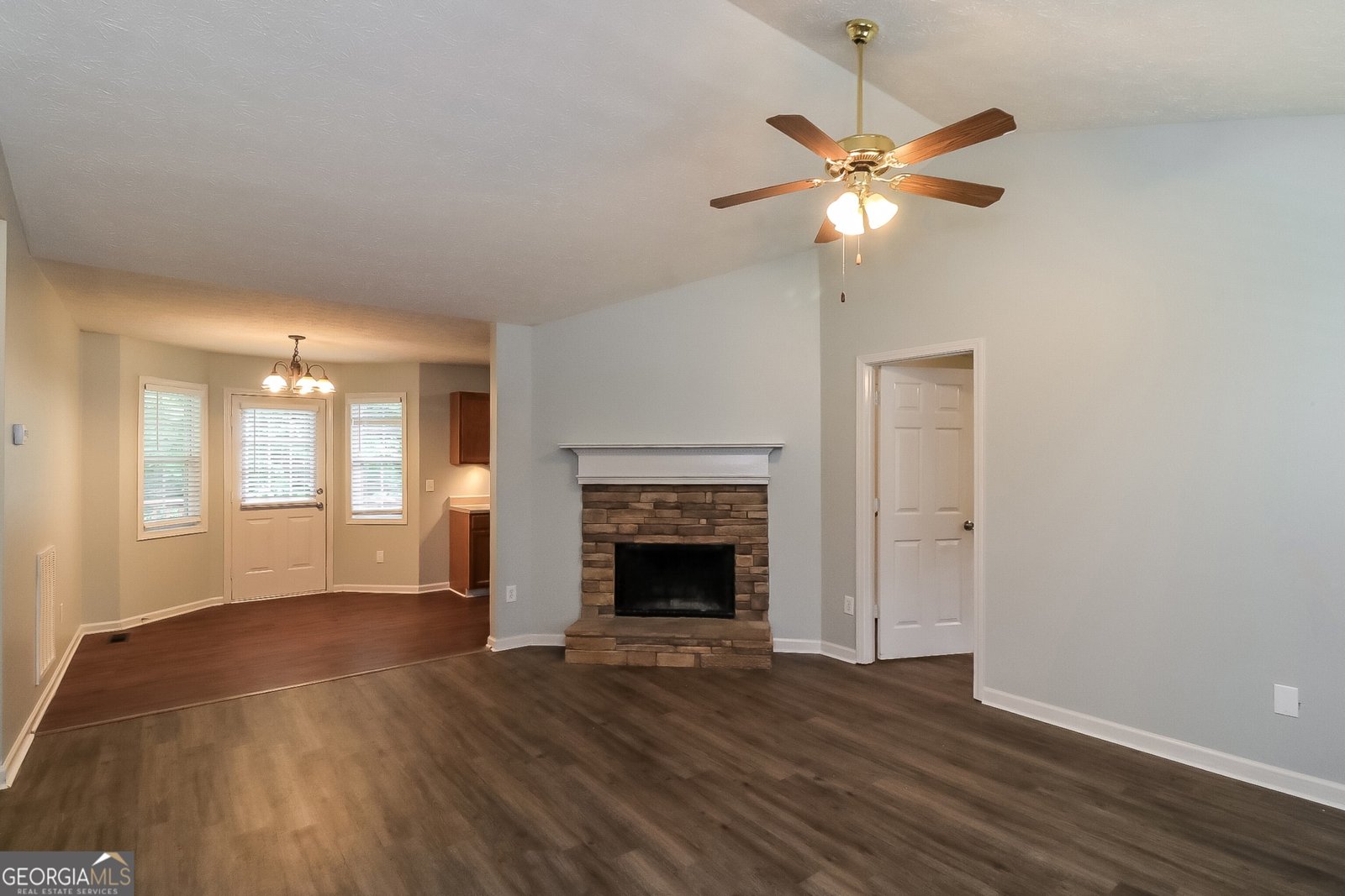 39 Spring Leaf Place Dallas - 2