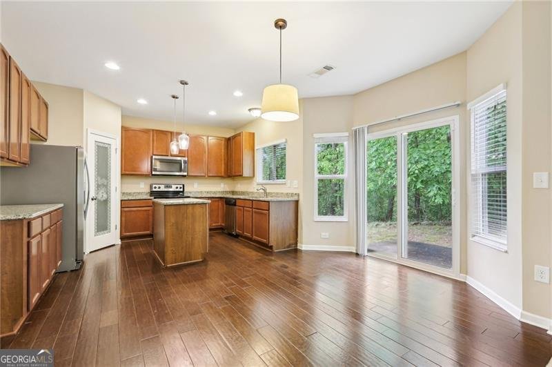 1647 Shire Village Drive Sugar Hill - 2