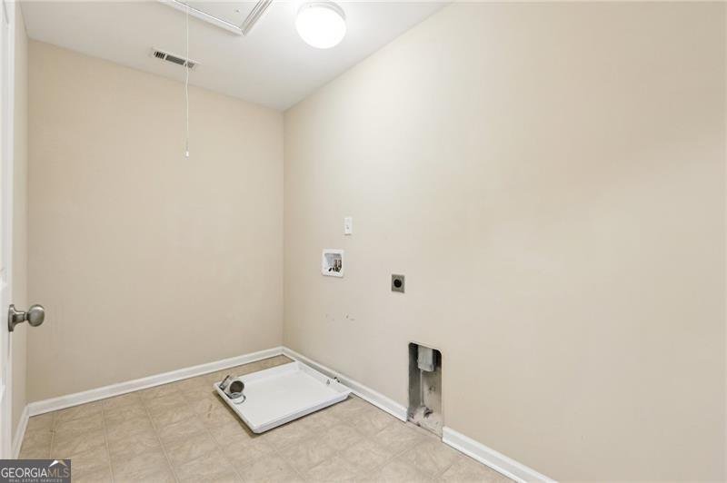 1647 Shire Village Drive Sugar Hill - 9