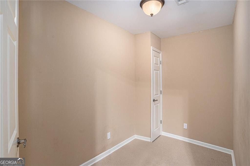 1035 Eagles Brooke Drive Locust Grove - 33