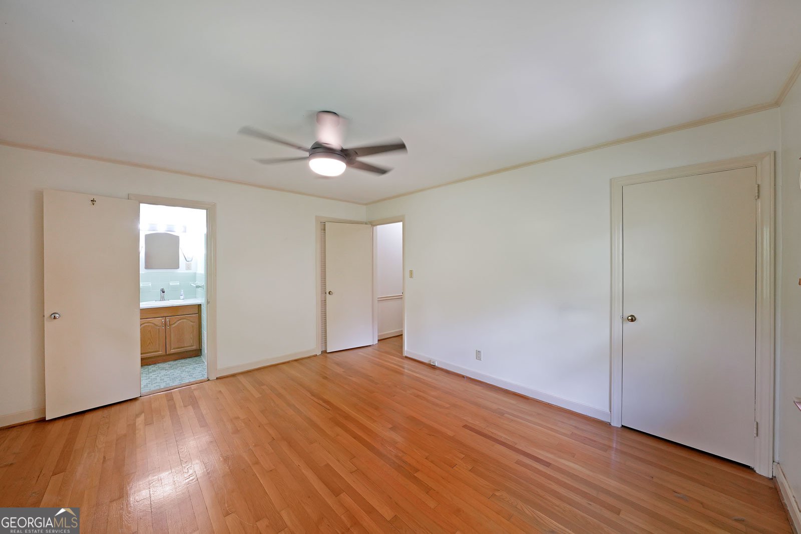 6835 Castleton Drive Sandy Springs - 18