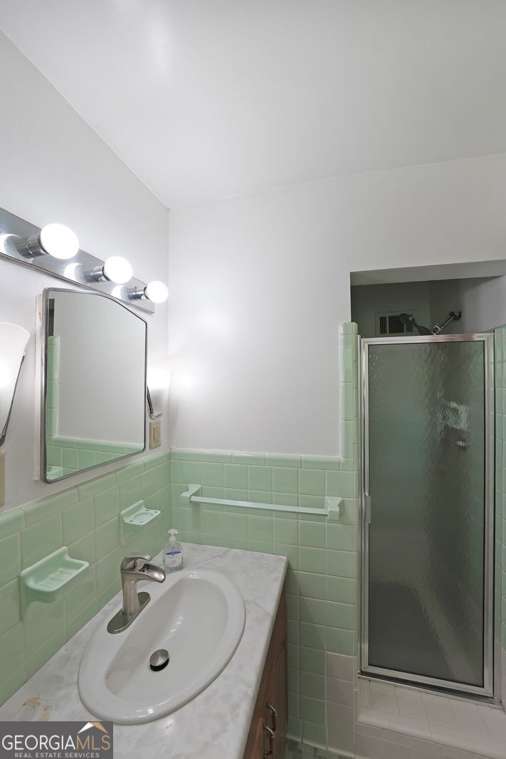 6835 Castleton Drive Sandy Springs - 19