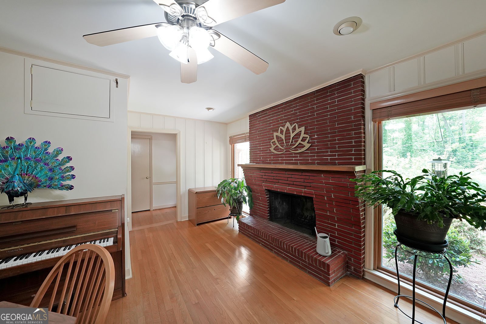 6835 Castleton Drive Sandy Springs - 4