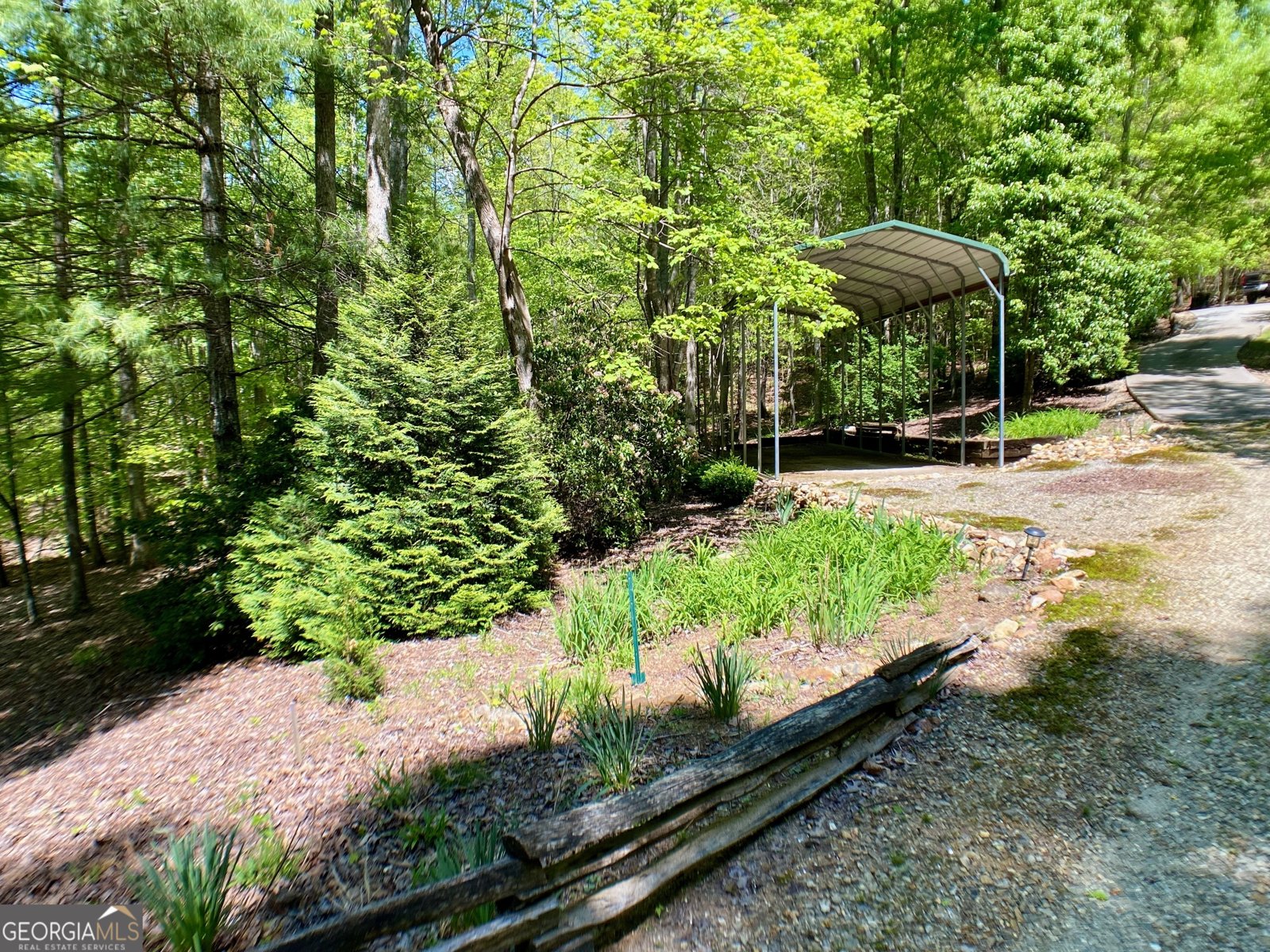 797 Henderson Road Young Harris - 37