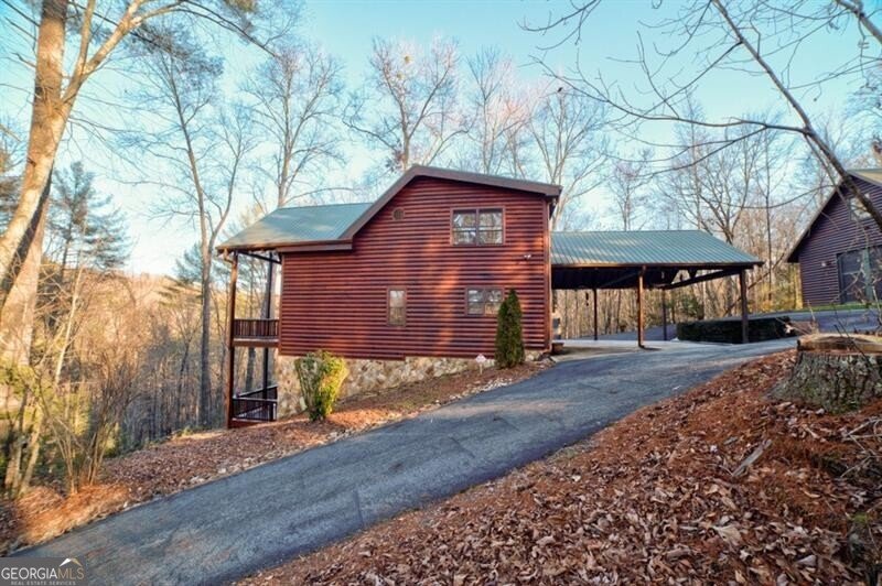 138 Lucius Lane Cherry Log - 33