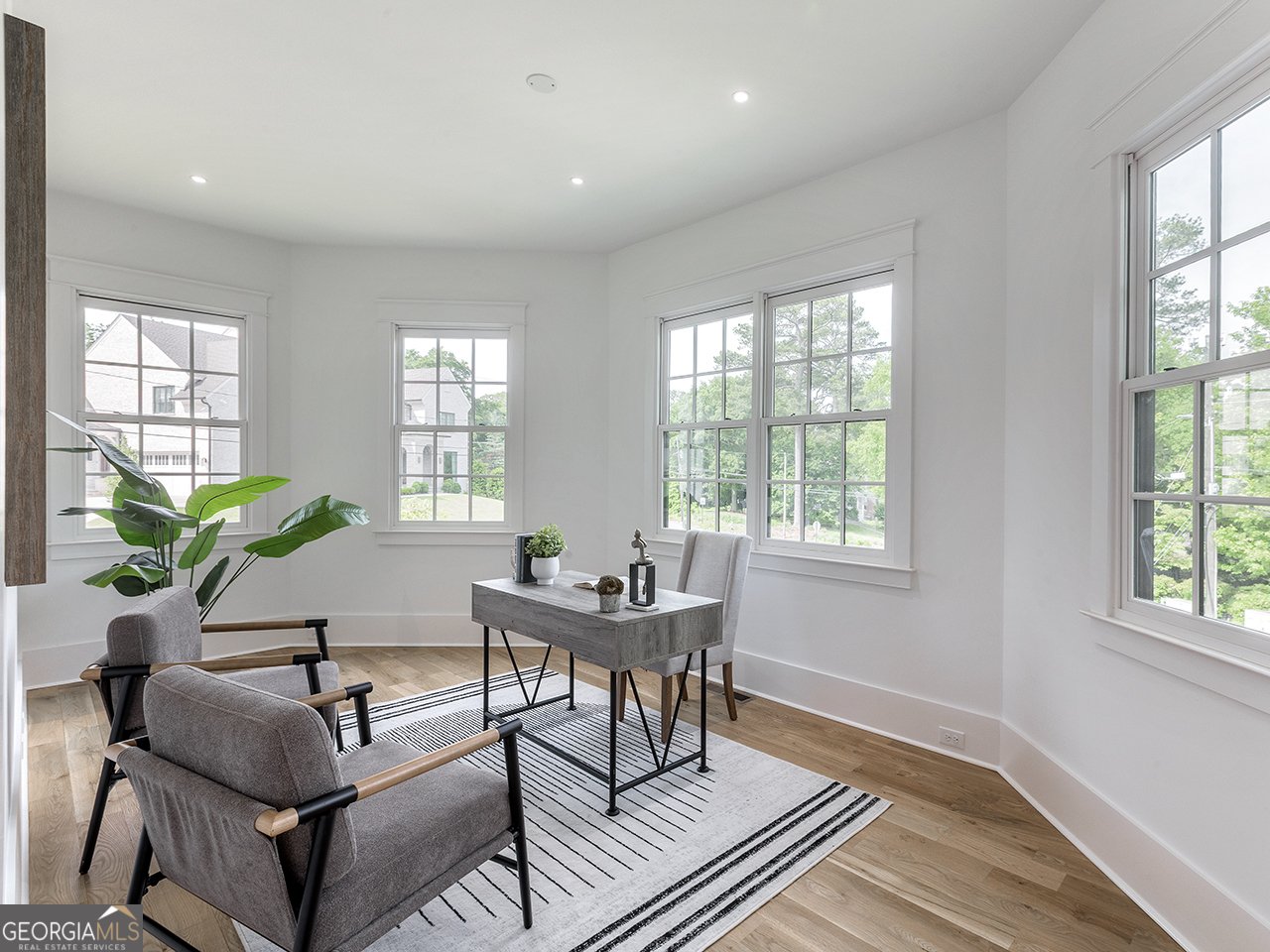 464 Pine Tree Drive Atlanta - 30