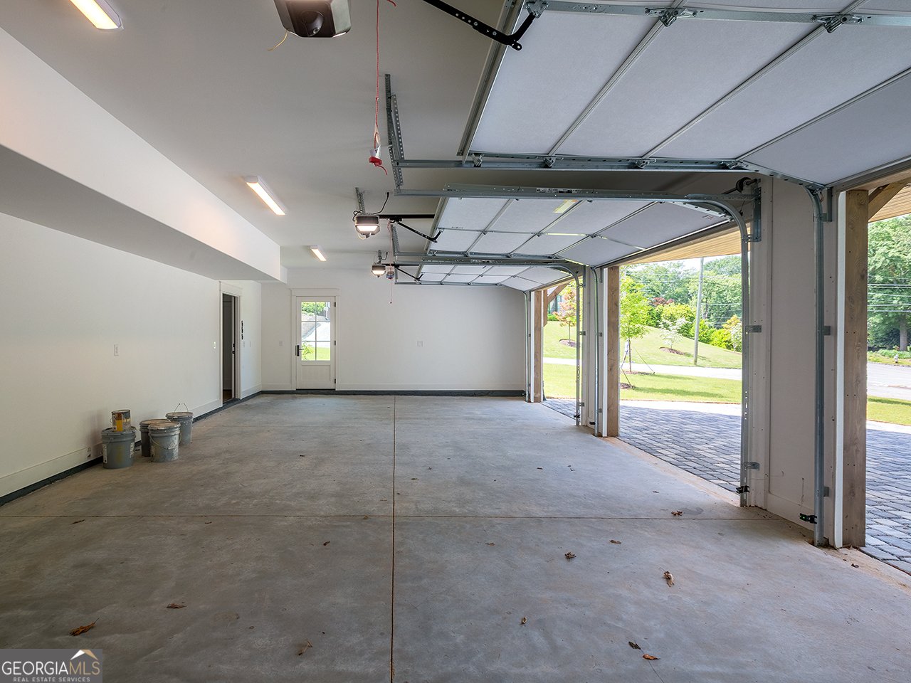 464 Pine Tree Drive Atlanta - 72