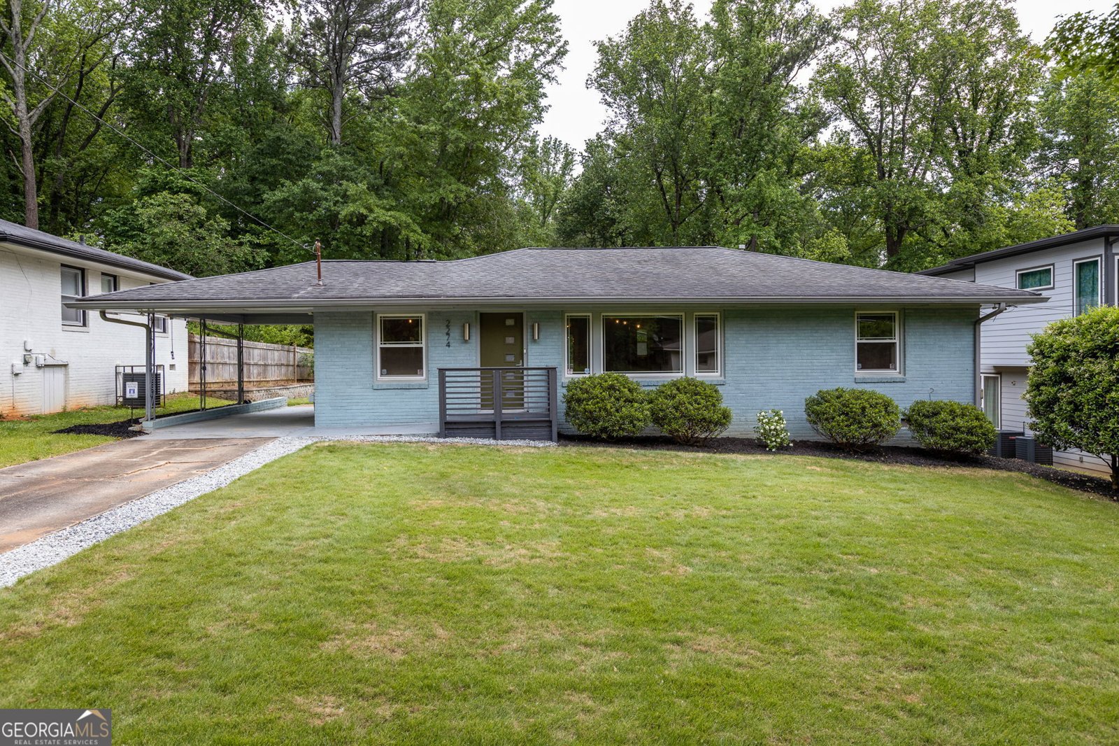 2274 Edgemore Drive Atlanta - 1