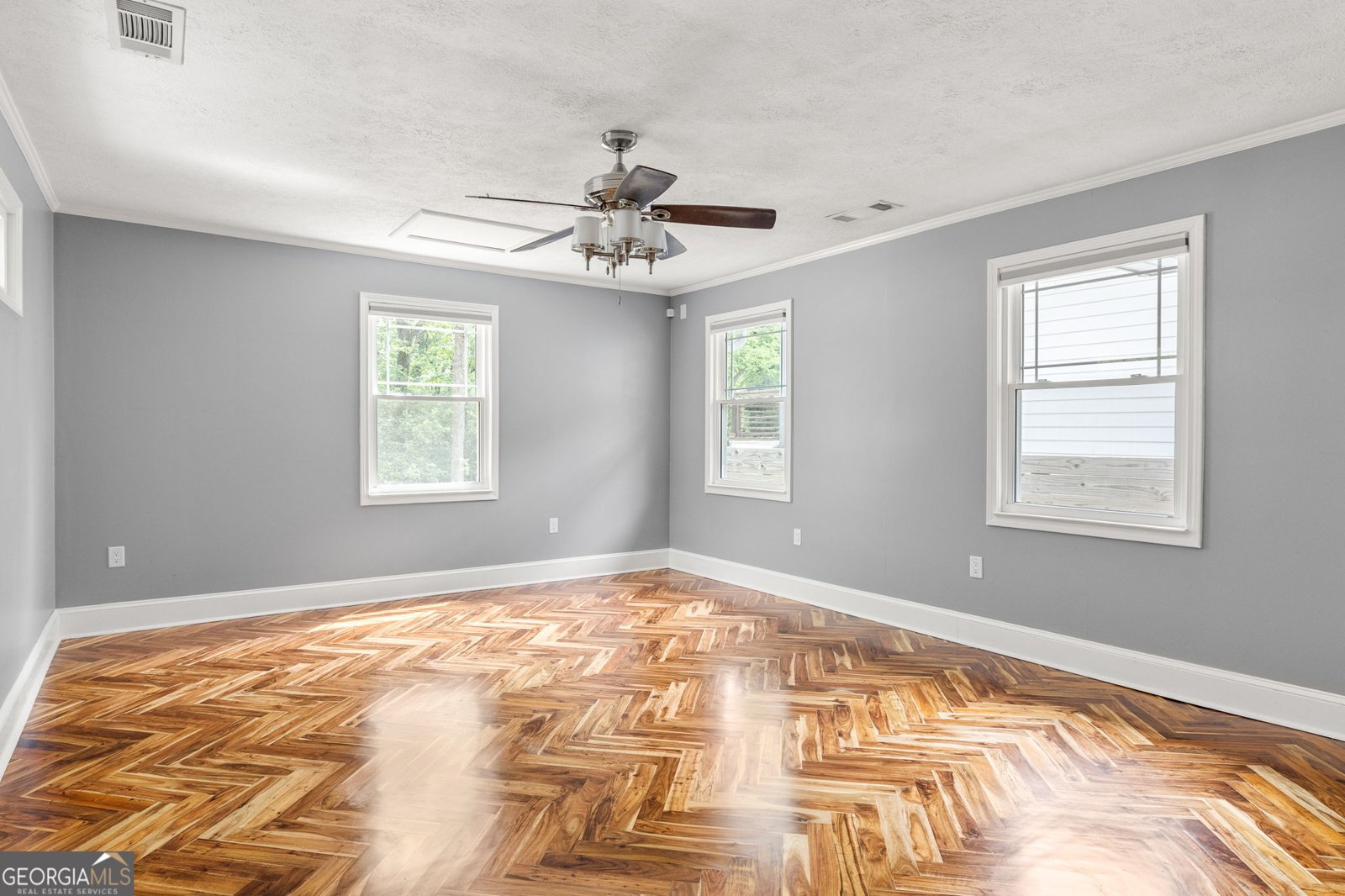 2274 Edgemore Drive Atlanta - 19