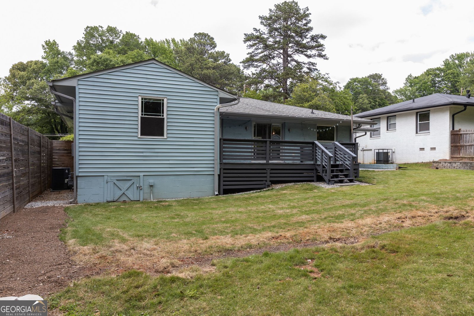 2274 Edgemore Drive Atlanta - 27