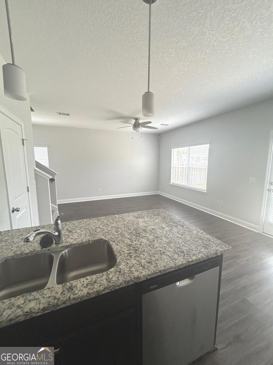864 Grayson Avenue Hinesville - 17
