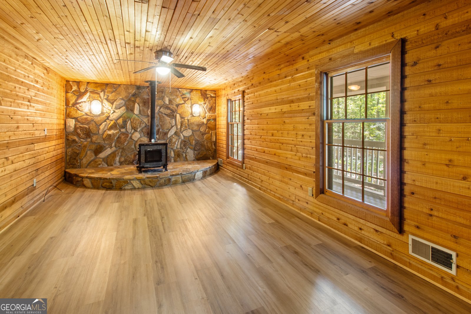 1597 Leguin Mill Road Locust Grove - 9