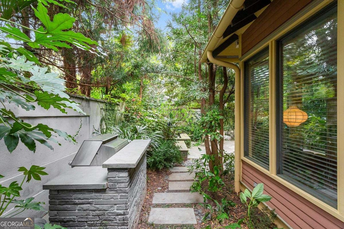 171 Westminster Drive Atlanta - 38
