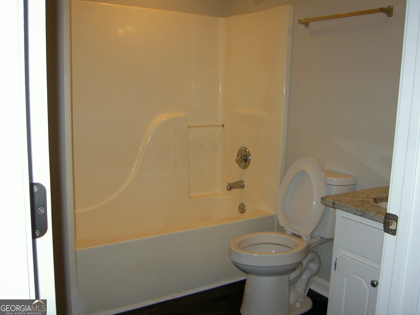214 Oak Circle Stockbridge - 11