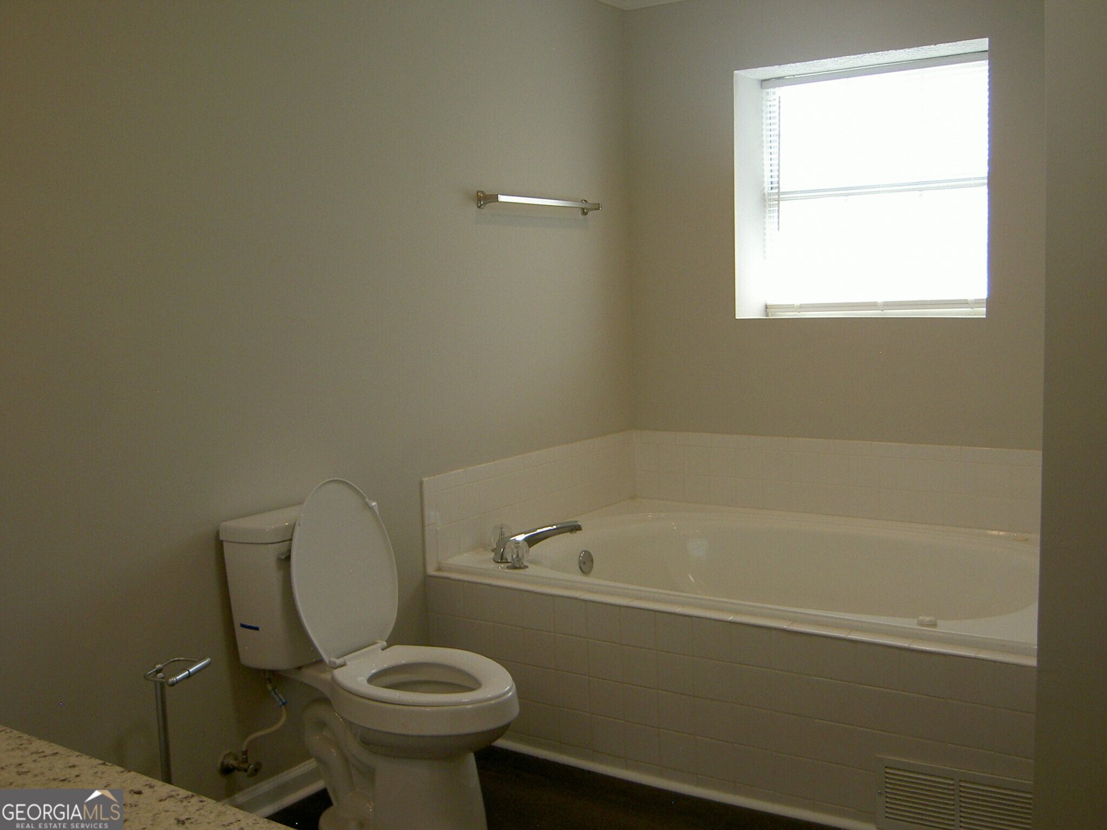 214 Oak Circle Stockbridge - 24