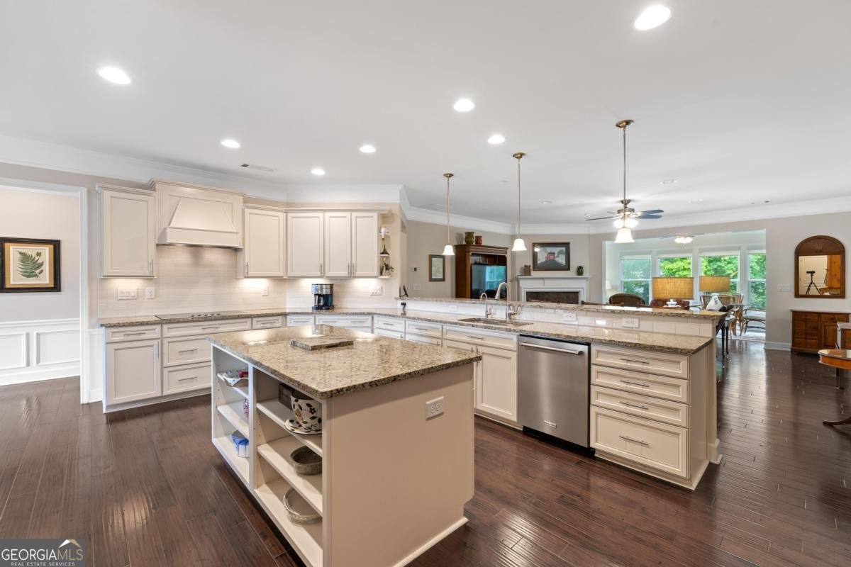 1041 Island Inlet Cove Greensboro - 16