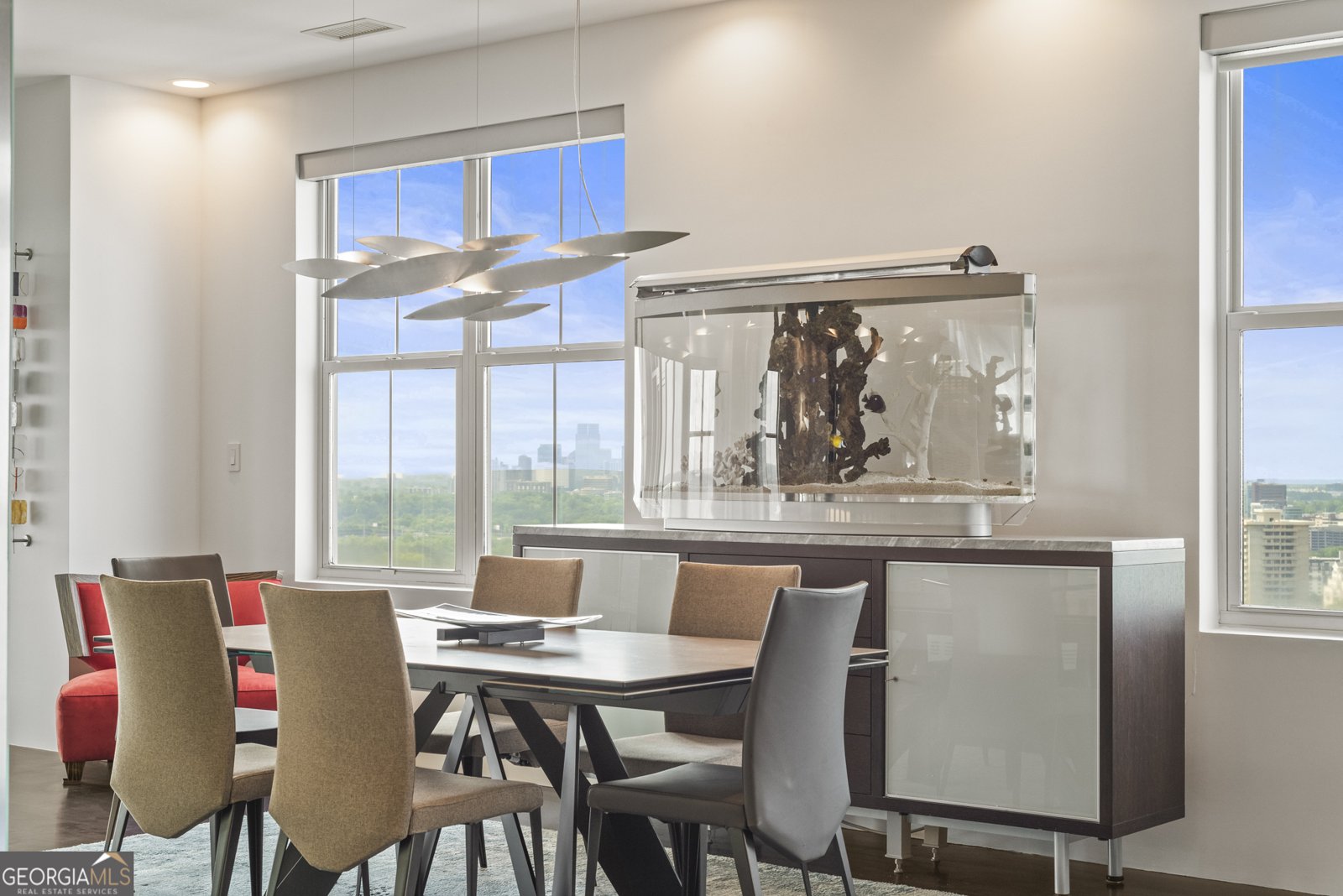 2881 Peachtree Road Atlanta - 23