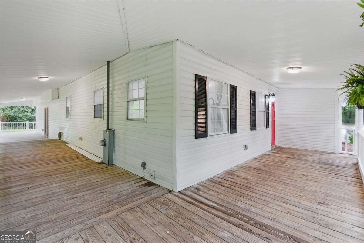 673 Burkhalter Road Silver Creek - 10