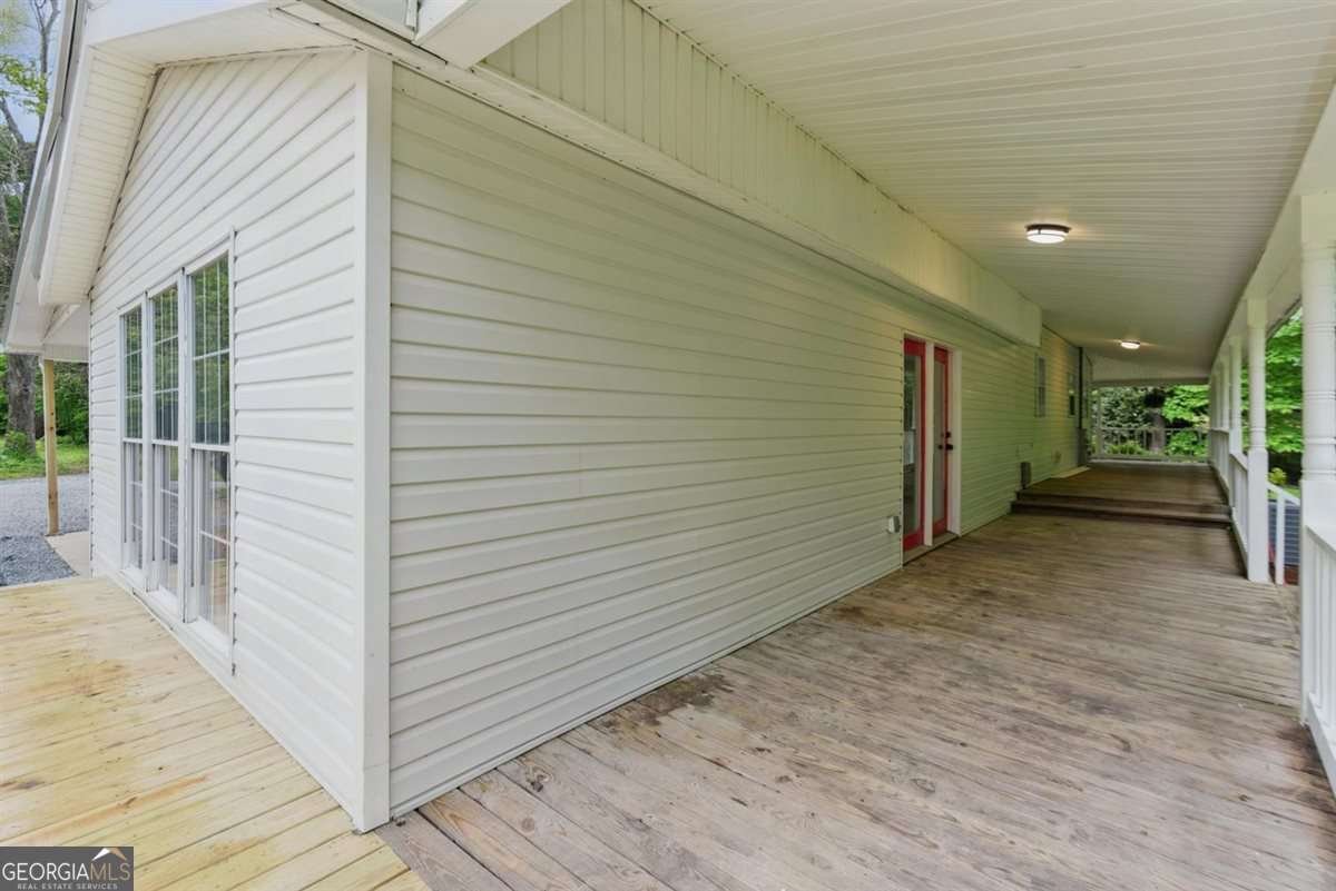 673 Burkhalter Road Silver Creek - 9
