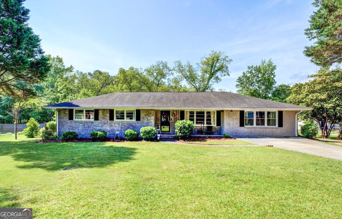 5327 David Circle Covington - 1