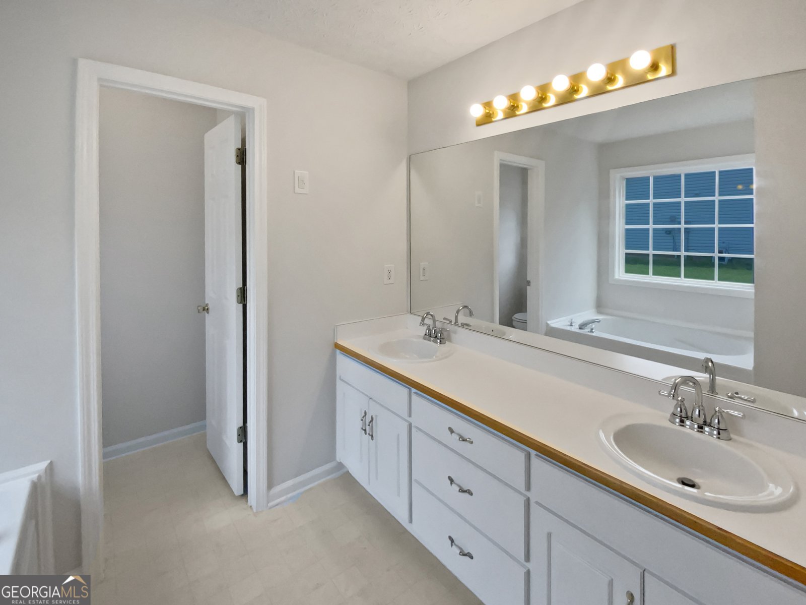 30 Trelawney Court Covington - 17