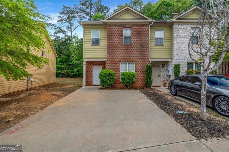 3037 BONNES Drive Lithonia - 1