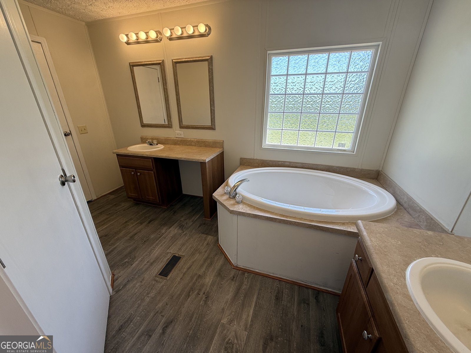 2214 Sheffield Road Rentz - 33